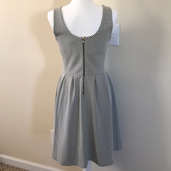 Banana Republic Dress - Picture 2 of 8